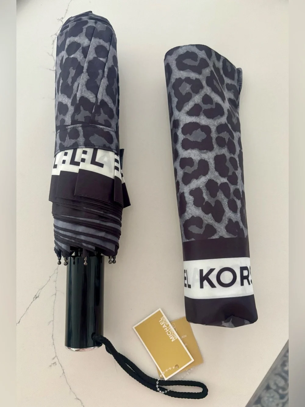 Michael Kors Monochrome Leopard Black/Grey Umbrella - NWT